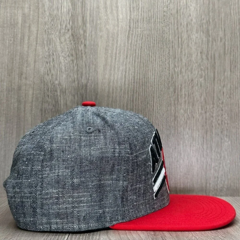 Coca Cola Cap Hat OS Drink Coca Cola In Bottles Atlanta Snap Back Gray Red - Picture 4 of 7